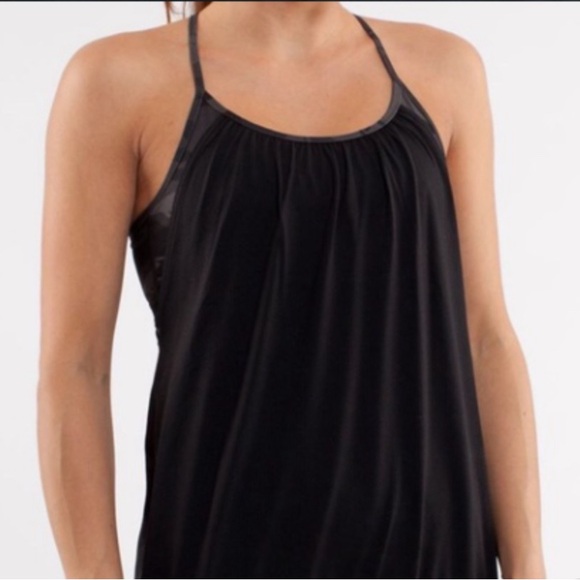 Lululemon No Limits tank with built in bra Size 4 - Picture 3 of 10